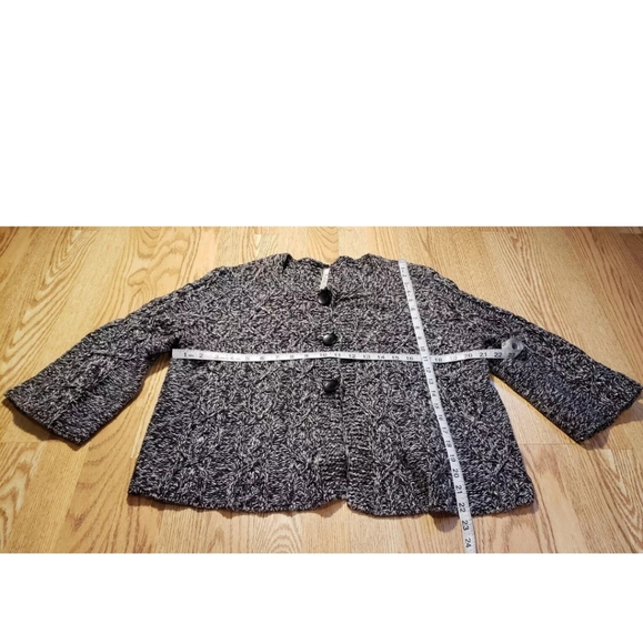 Leo & Nicole Cardigan Sweater Women's Size: XL - Picture 3 of 11